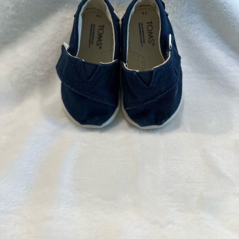 TOMS Kids Dark Blue Walker Shoes